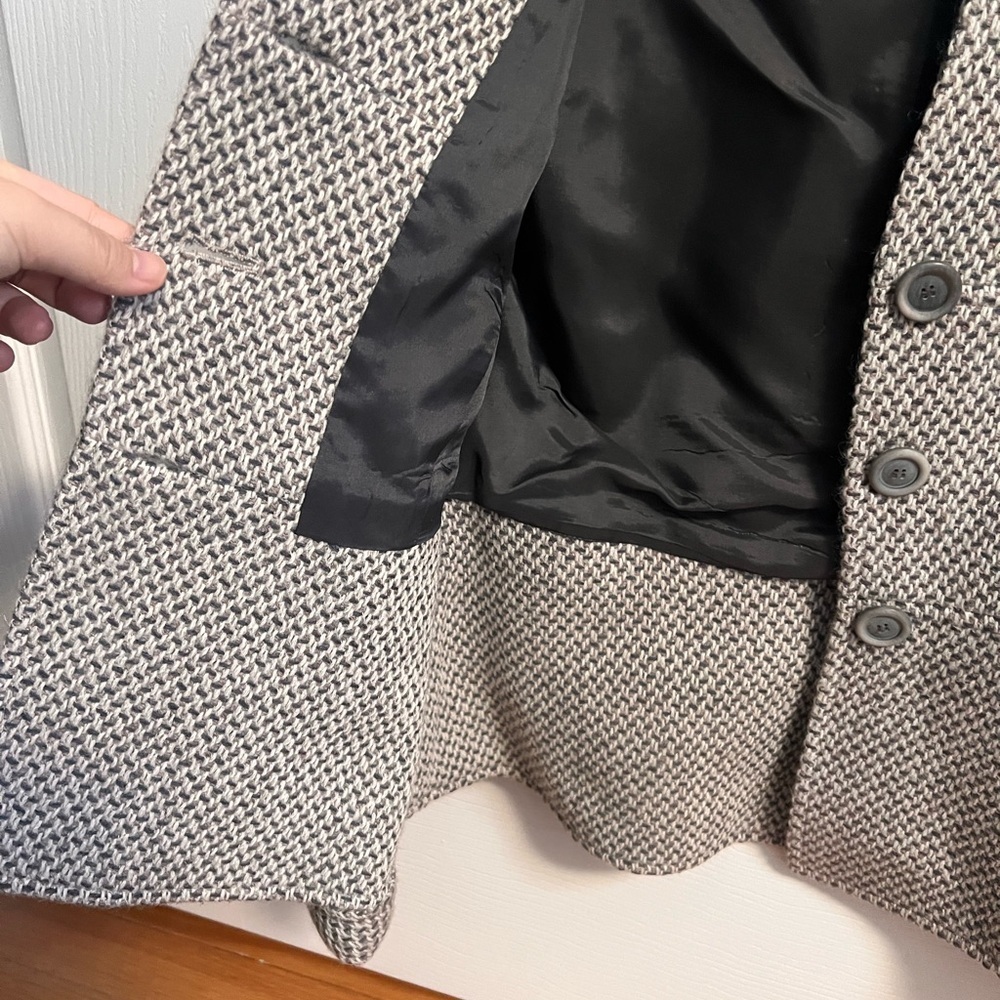 Tahari Black and Gray Textured Blazer 100% wool - Picture 4 of 10